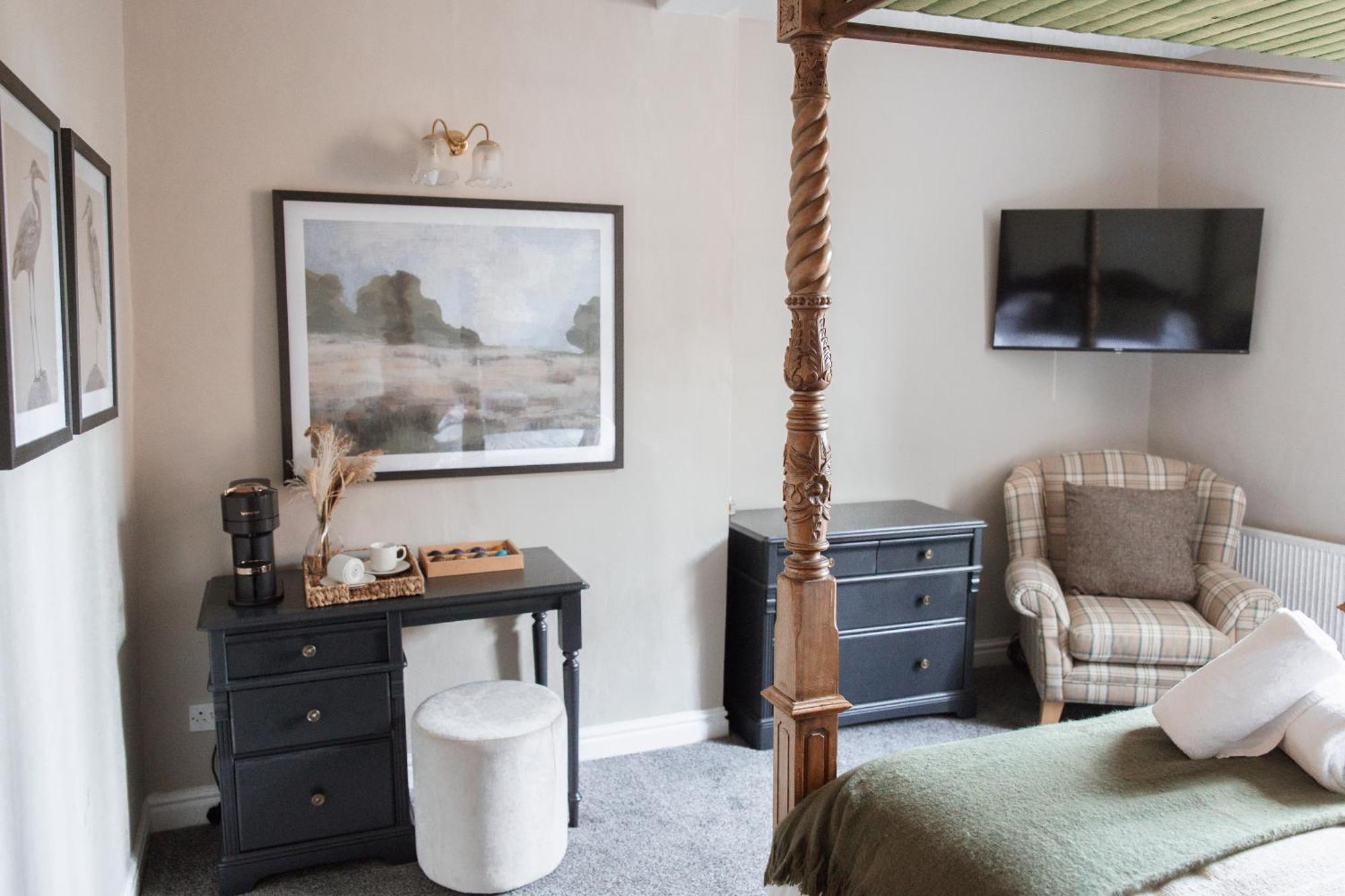 The Raven Hotel At Much Wenlock By Purestay Exterior foto